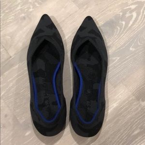 Rothy’s pointed toe flats grey camo 7.5
